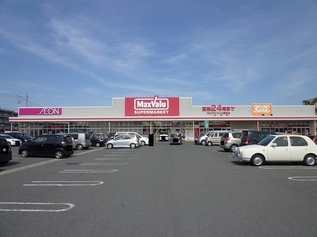 三重県鈴鹿市三日市２丁目 スーパー