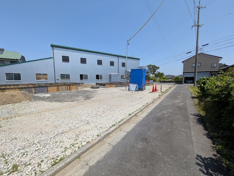 鈴鹿市南玉垣町第12 ①号棟 新築戸建 全2棟 現地写真（前面道路含む現地写真）