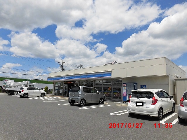 【会員限定】鈴鹿市三日市2丁目 中古戸建 コンビニ