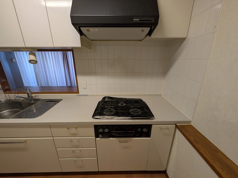 ポレスター西条四季の道　中古マンション その他