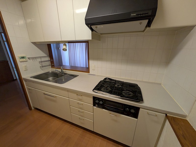 ポレスター西条四季の道　中古マンション その他