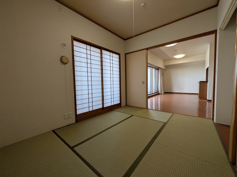 ポレスター西条四季の道　中古マンション その他