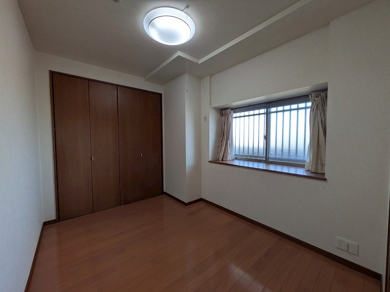 ポレスター西条四季の道　中古マンション その他