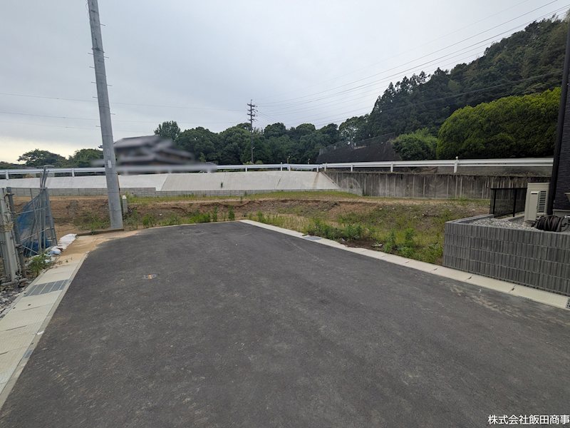 【会員限定】亀山市川合町４号地　土地 現地写真