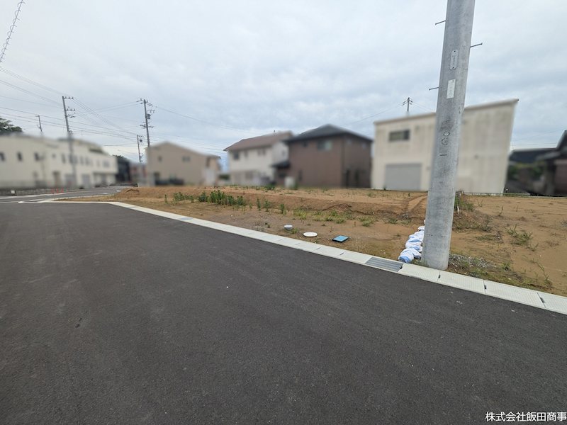 【会員限定】亀山市川合町8号地 土地 現地写真