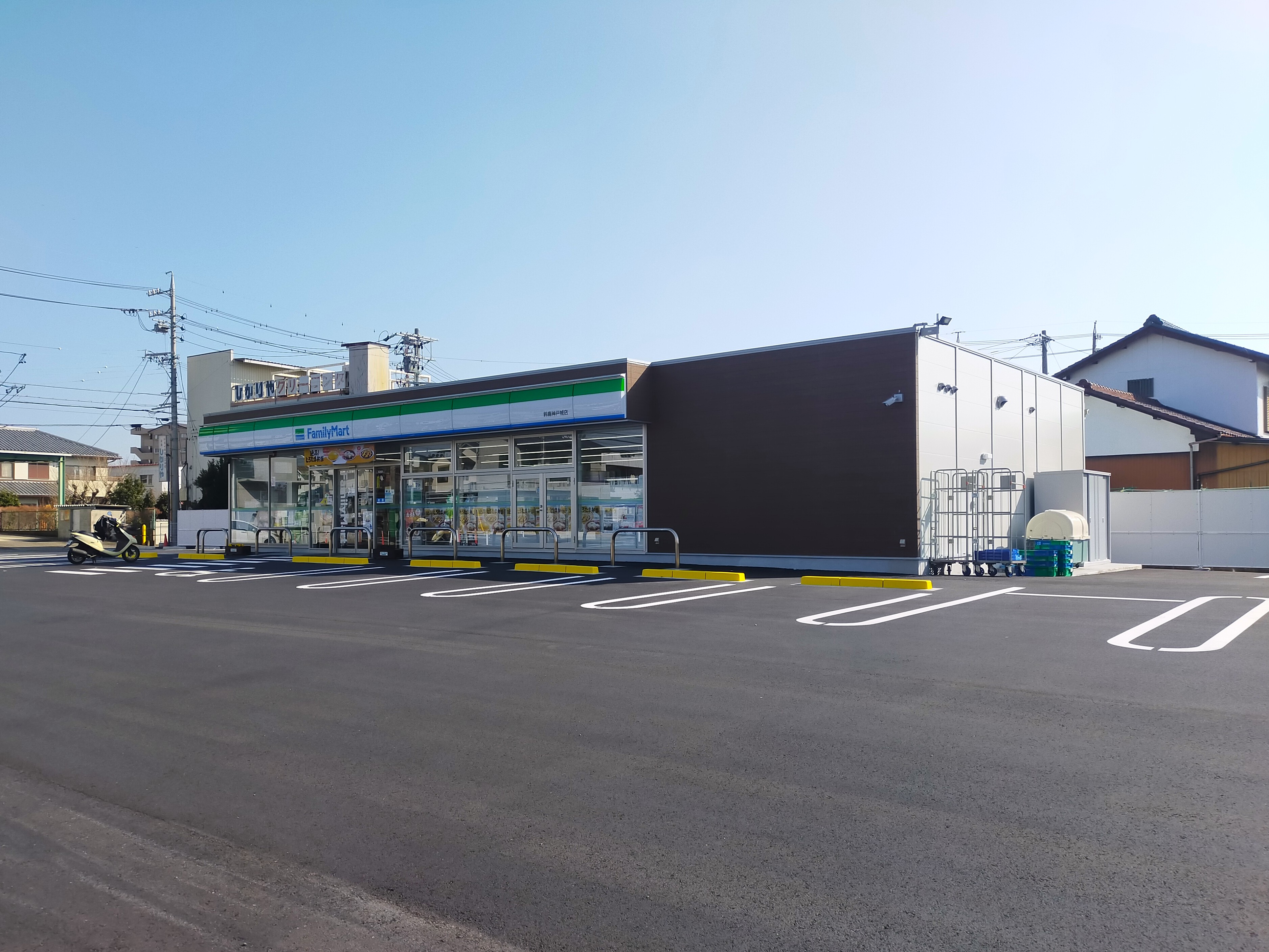 鈴鹿市西条2丁目東区画約65坪　土地 コンビニ