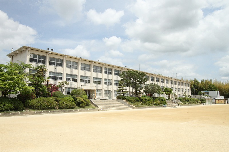 日進市岩崎町元井ゲ　区画1 小学校