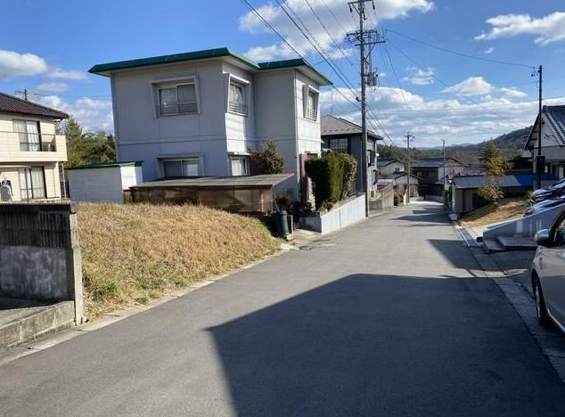 岐阜県多治見市松坂町　土地 現地写真（前面道路含む現地写真）