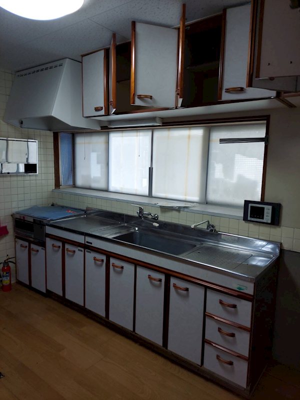 舞鶴市丸山町・土地付中古住宅 内観写真（キッチン）