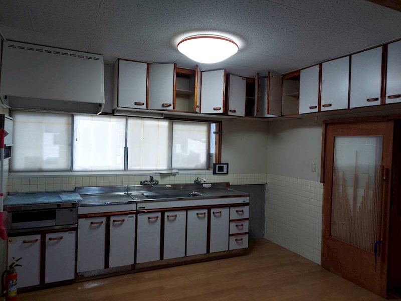 舞鶴市丸山町・土地付中古住宅 内観写真（キッチン）