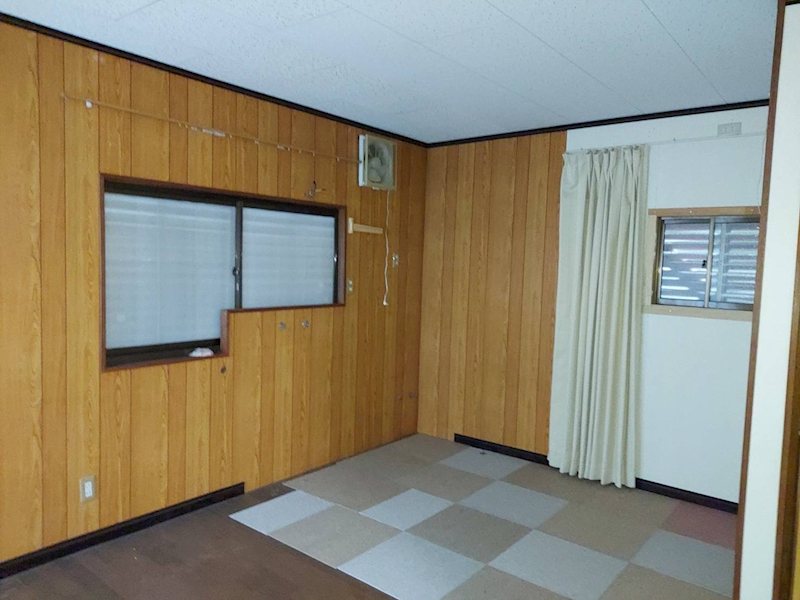 舞鶴市丸山町・土地付中古住宅 内観写真（リビング以外の居室）