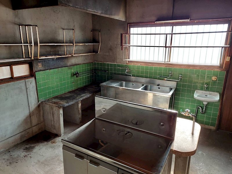 舞鶴市倉梯町・借地中古住宅 内観写真（キッチン）