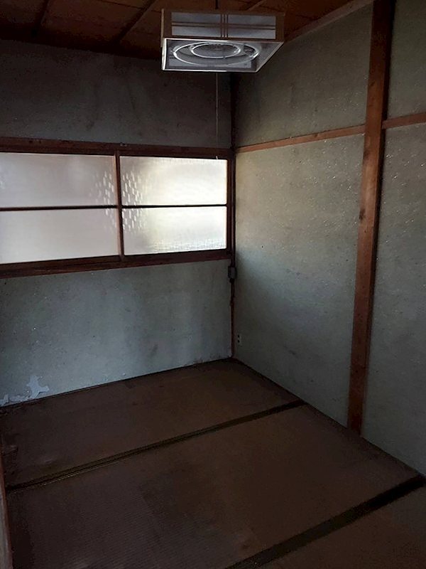 舞鶴市倉梯町・借地中古住宅 内観写真（リビング以外の居室）