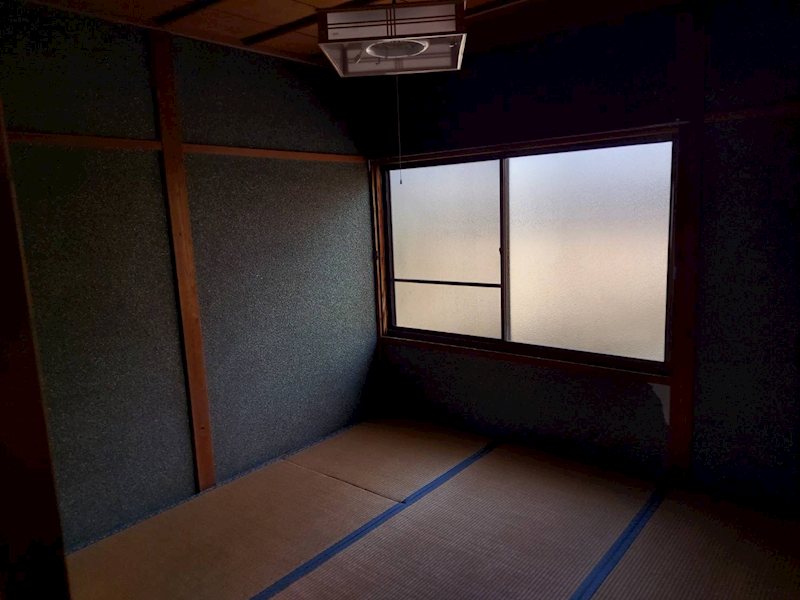 舞鶴市倉梯町・借地中古住宅 内観写真（リビング以外の居室）