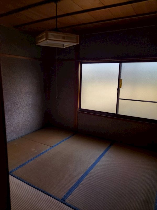 舞鶴市倉梯町・借地中古住宅 内観写真（リビング以外の居室）