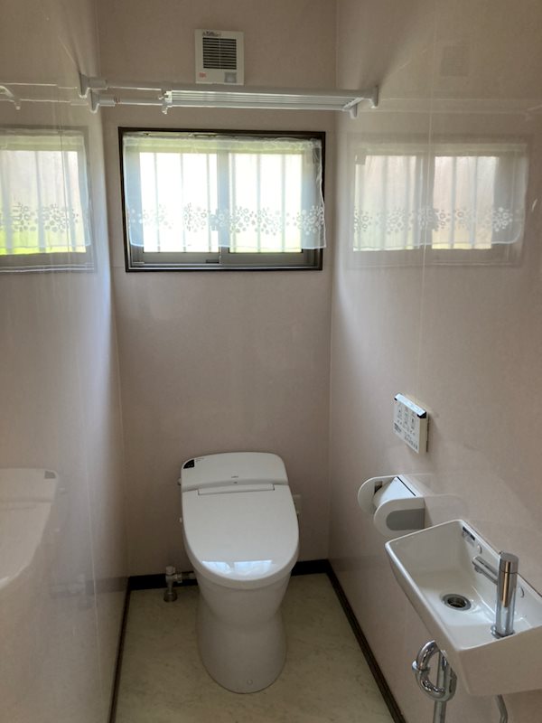 舞鶴市丸山中町・土地付中古住宅 内観写真（トイレ）