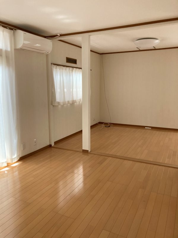 舞鶴市丸山中町・土地付中古住宅 内観写真（リビング）