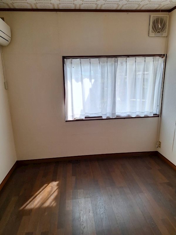 舞鶴市行永・土地付中古住宅 内観写真（リビング以外の居室）