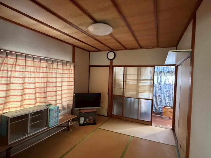 舞鶴市矢之助町・土地付中古住宅 内観写真（リビング以外の居室）