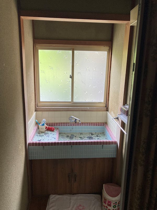 舞鶴市丸田・土地付中古住宅 内観写真（洗面台・洗面所）