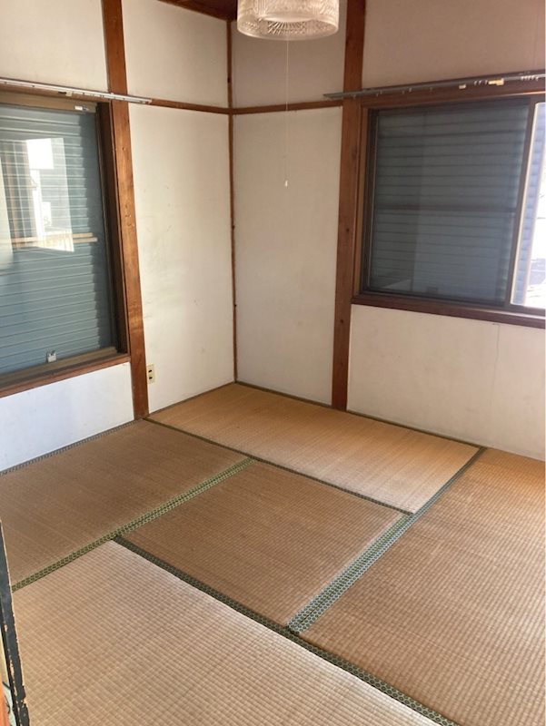 舞鶴市引土・土地付中古住宅 内観写真（リビング以外の居室）