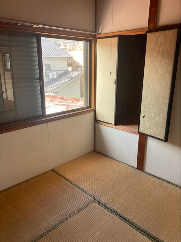 舞鶴市引土・土地付中古住宅 内観写真（リビング以外の居室）