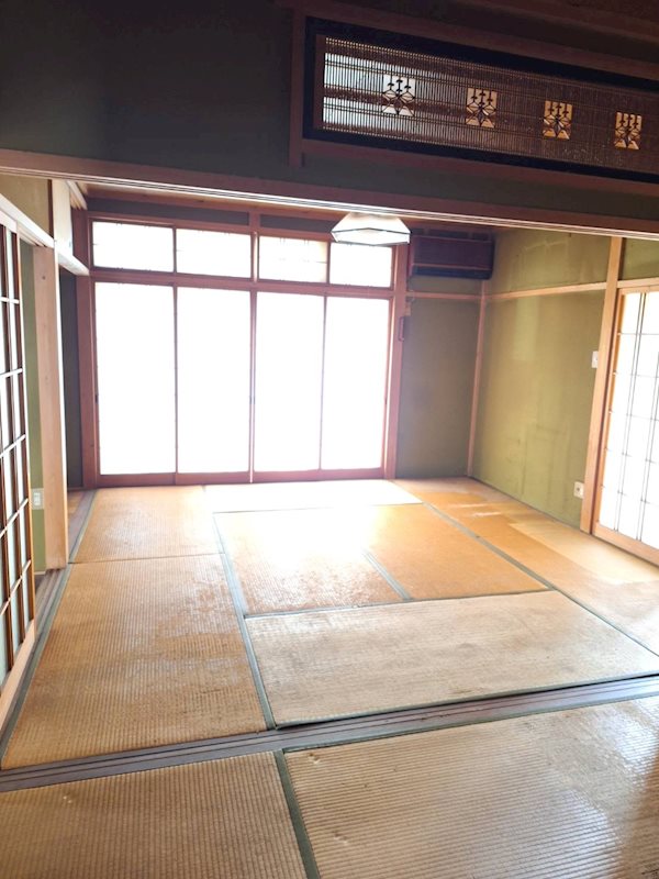 舞鶴市上安・土地付中古住宅 内観写真（リビング以外の居室）