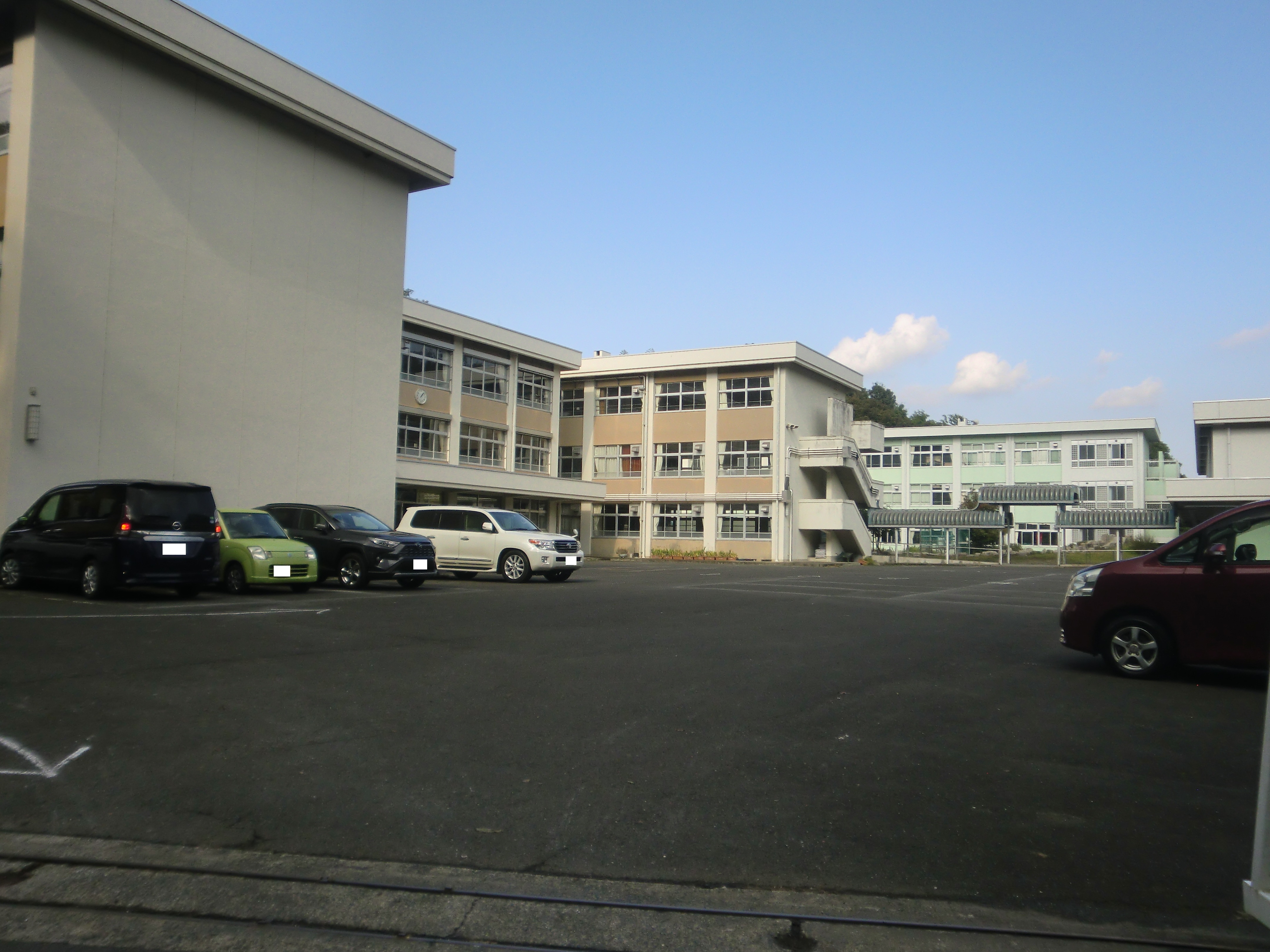 舞鶴市余部上・売土地 小学校