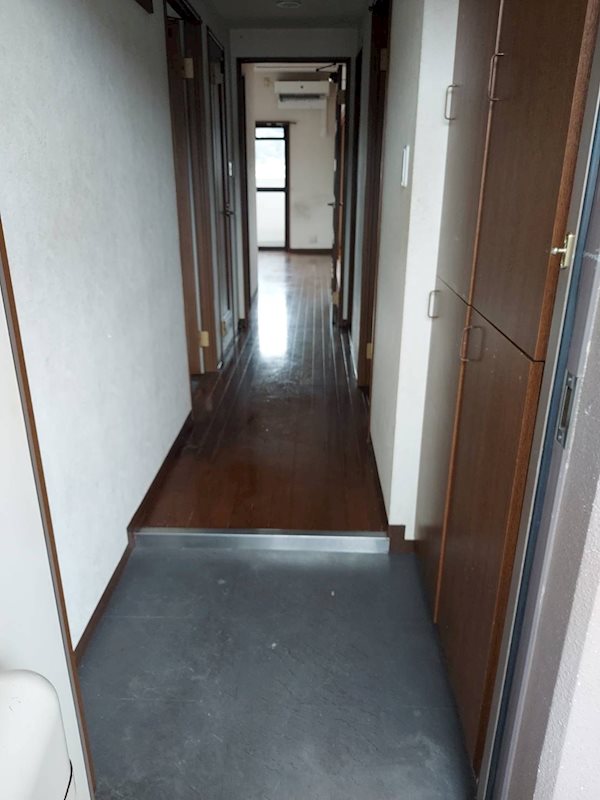 売マンション・エクセレント伊佐津 ５階部分 現地写真（玄関）