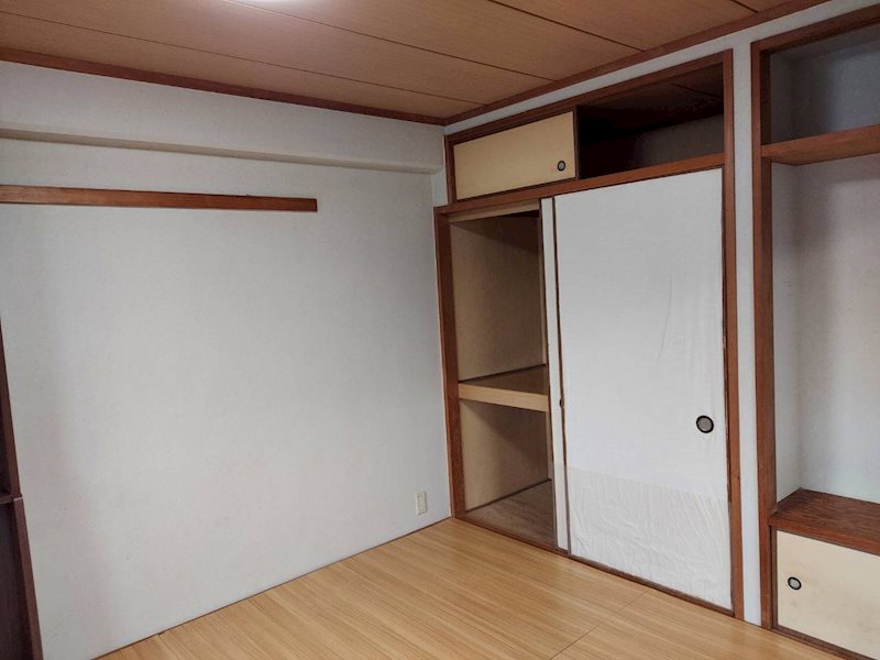 売マンション・エクセレント伊佐津 ５階部分 内観写真（リビング以外の居室）