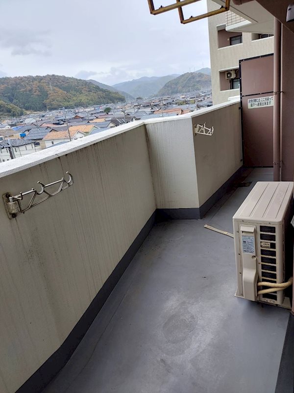売マンション・エクセレント伊佐津 ５階部分 現地写真（バルコニー）