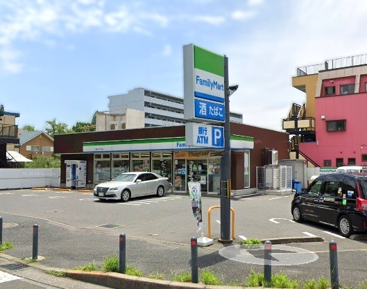 新松戸中央パークハウス コンビニ