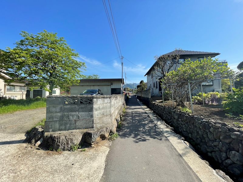 山梨市下井尻　売地 現地写真（前面道路含む現地写真）