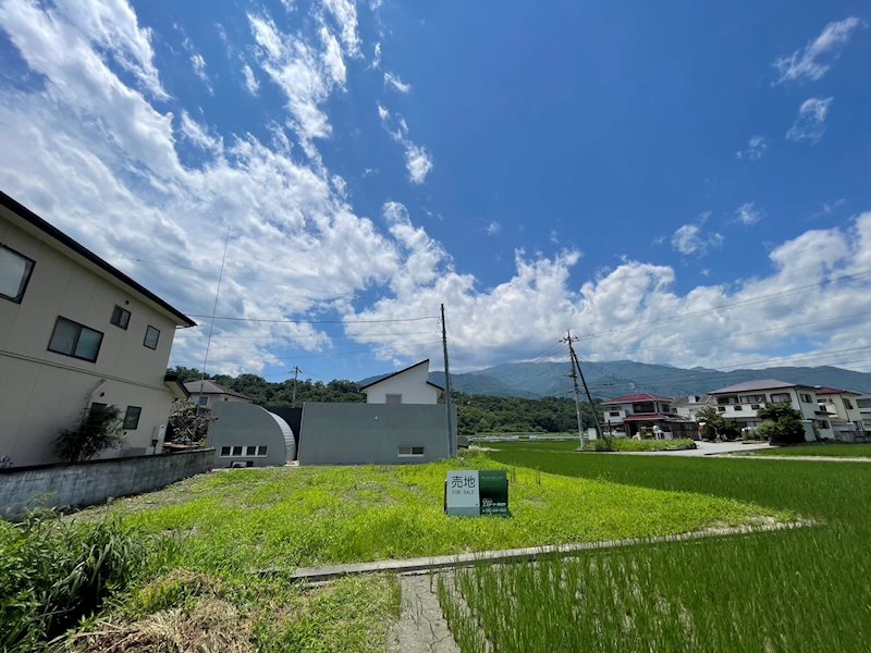 韮崎市龍岡町若尾新田　売地 その他