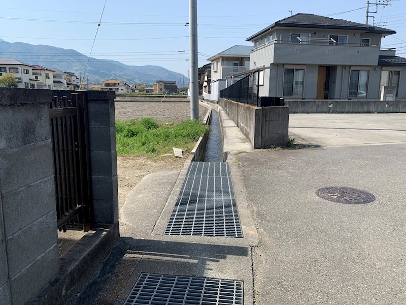 韮崎市龍岡町若尾新田　売地 その他