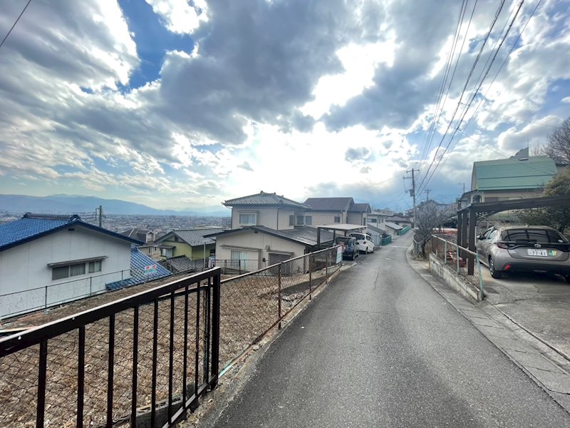 甲府市羽黒町　売地 現地写真（前面道路含む現地写真）