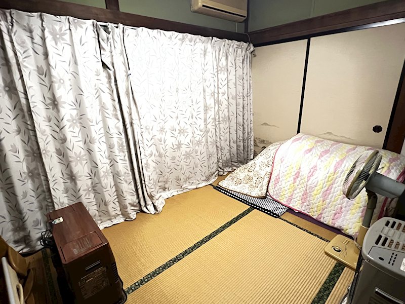 山梨市東後屋敷 中古住宅 内観写真（リビング以外の居室）