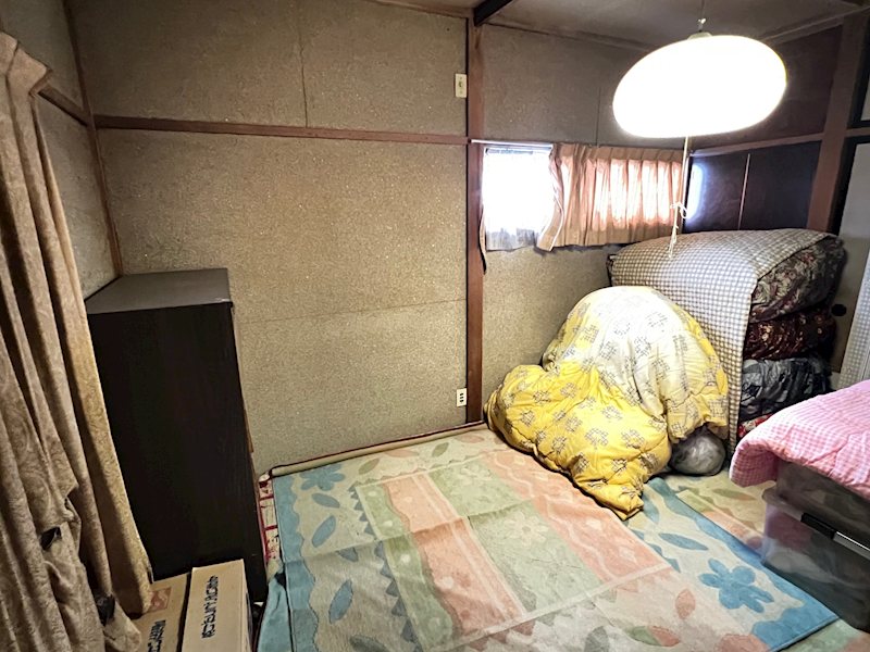 山梨市東後屋敷 中古住宅 内観写真（リビング以外の居室）