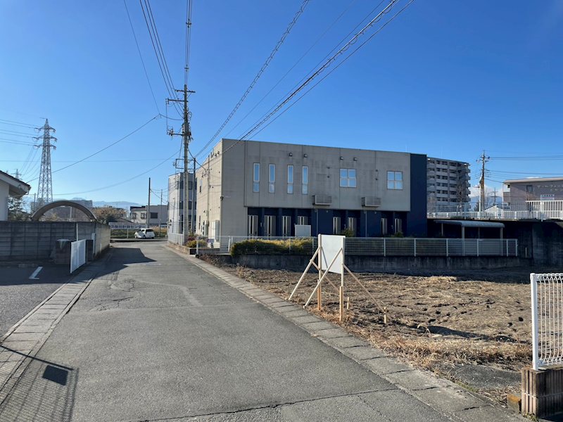 甲府市飯田3丁目　売地 現地写真（前面道路含む現地写真）