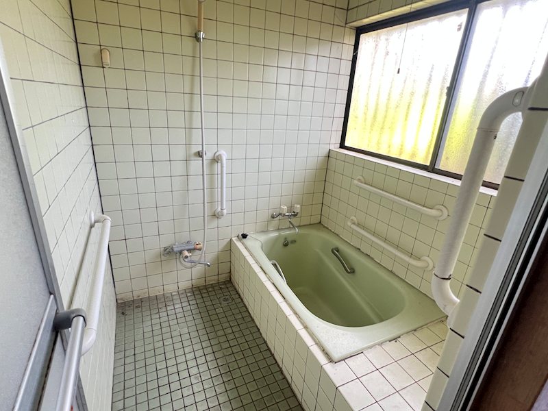 韮崎市神山町鍋山　中古住宅 内観写真（浴室）