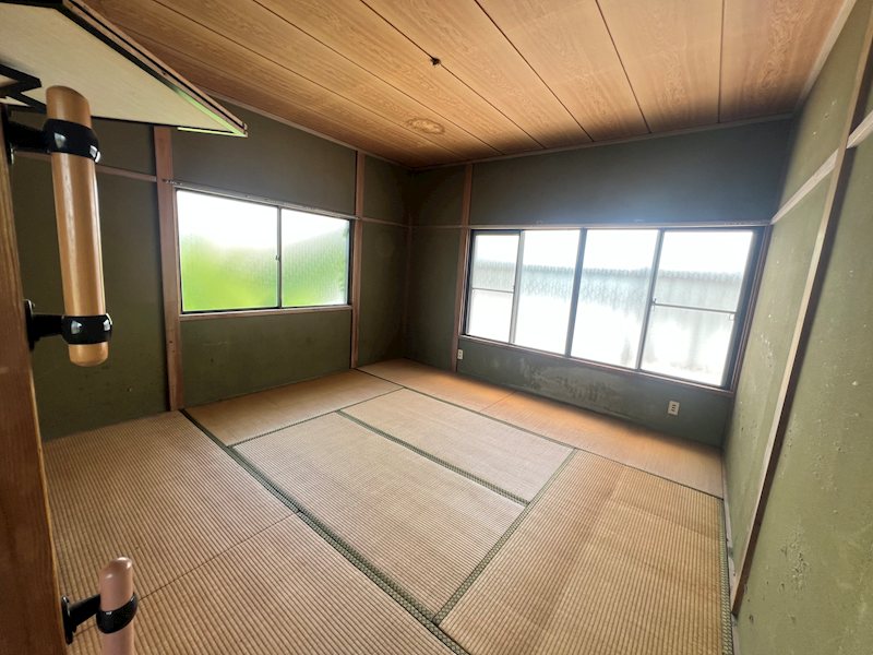 韮崎市神山町鍋山　中古住宅 内観写真（リビング以外の居室）