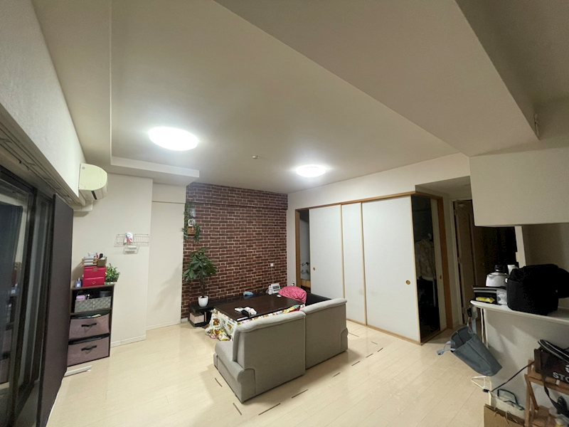 甲府市国母一丁目 中古マンション 内観写真（リビング）