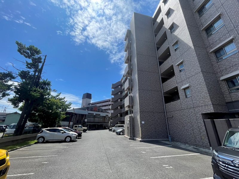 甲府市国母一丁目 中古マンション その他