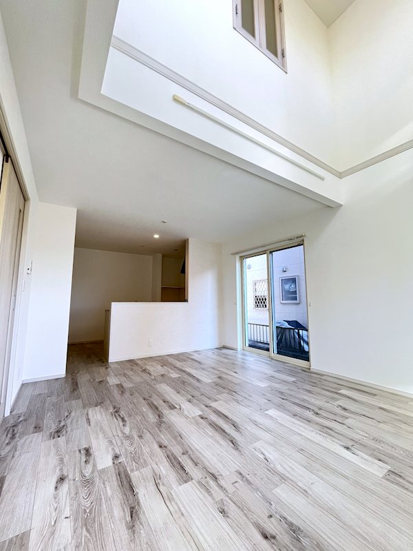 柏市酒井根７丁目中古戸建て 内観写真（リビング）