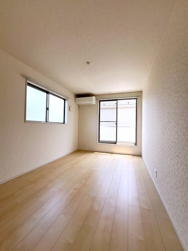 加須市久下3丁目中古戸建て 内観写真（寝室）