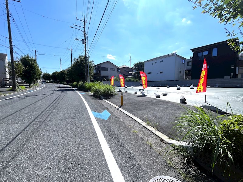 埼玉県さいたま市緑区松木１丁目 現地写真（前面道路含む現地写真）