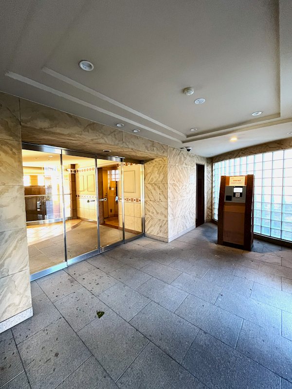 サンクタス新松戸ヴィレーヴ 共用部写真（エントランス）