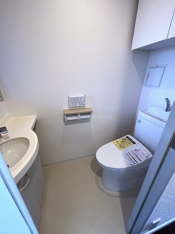 サンクタス新松戸ヴィレーヴ 内観写真（トイレ）