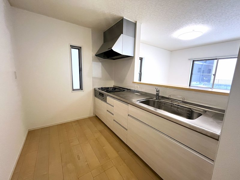 川口市峯中古戸建て 内観写真（キッチン）
