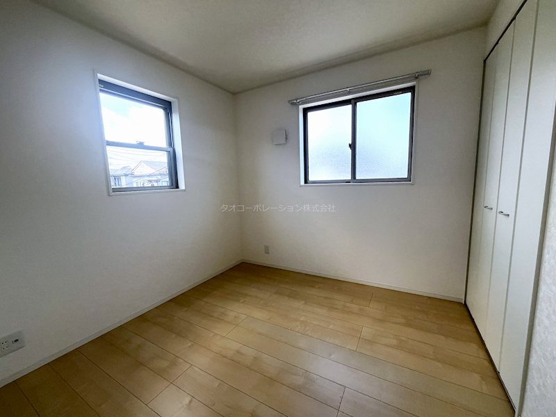 川口市峯中古戸建て 内観写真（子供部屋）